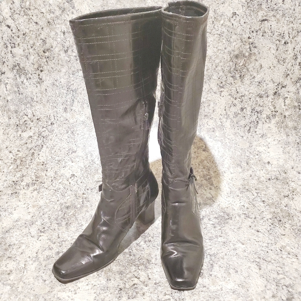 London Fog Tall Leather Boots 10